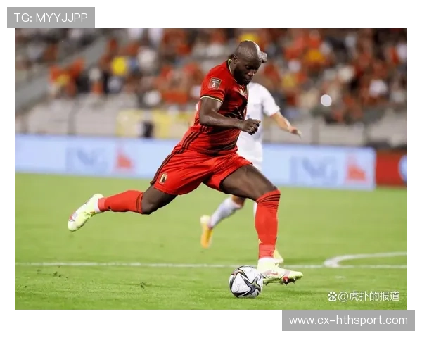 卢卡库抢点凌空抽射，比利时前场压制效果惊人