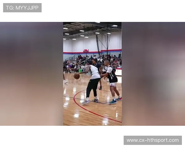 拉塞尔训练营曝光，强度依旧