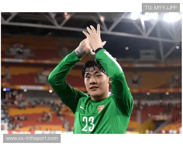 王大雷单手托出必进球，获评国足迪拜拉练最佳门将