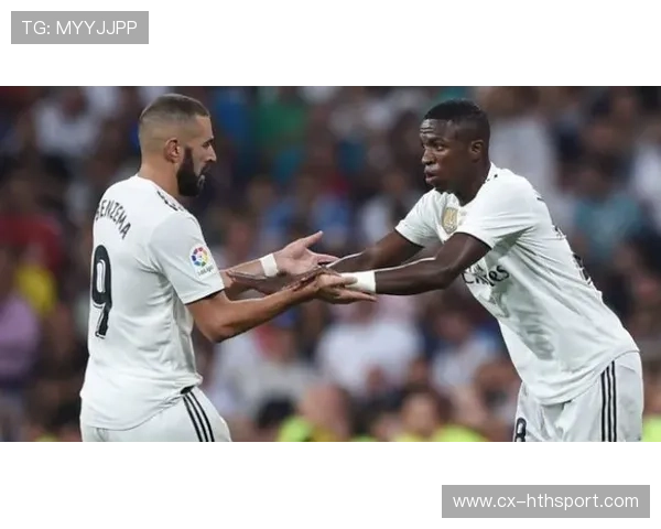 维尼修斯门前补射完成逆转